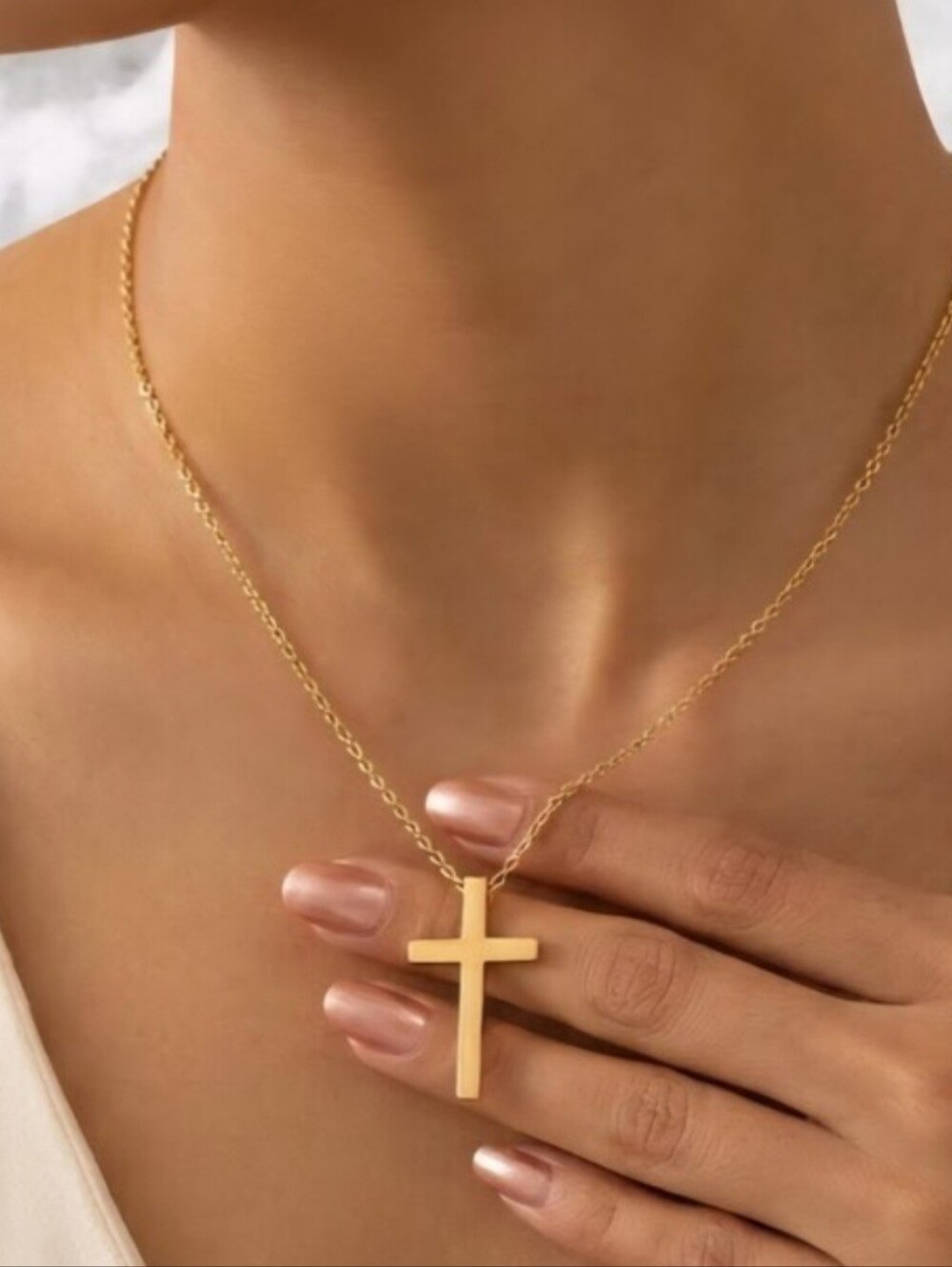 Gold Cross Pendant on 18" Chain  Necklace NWOT